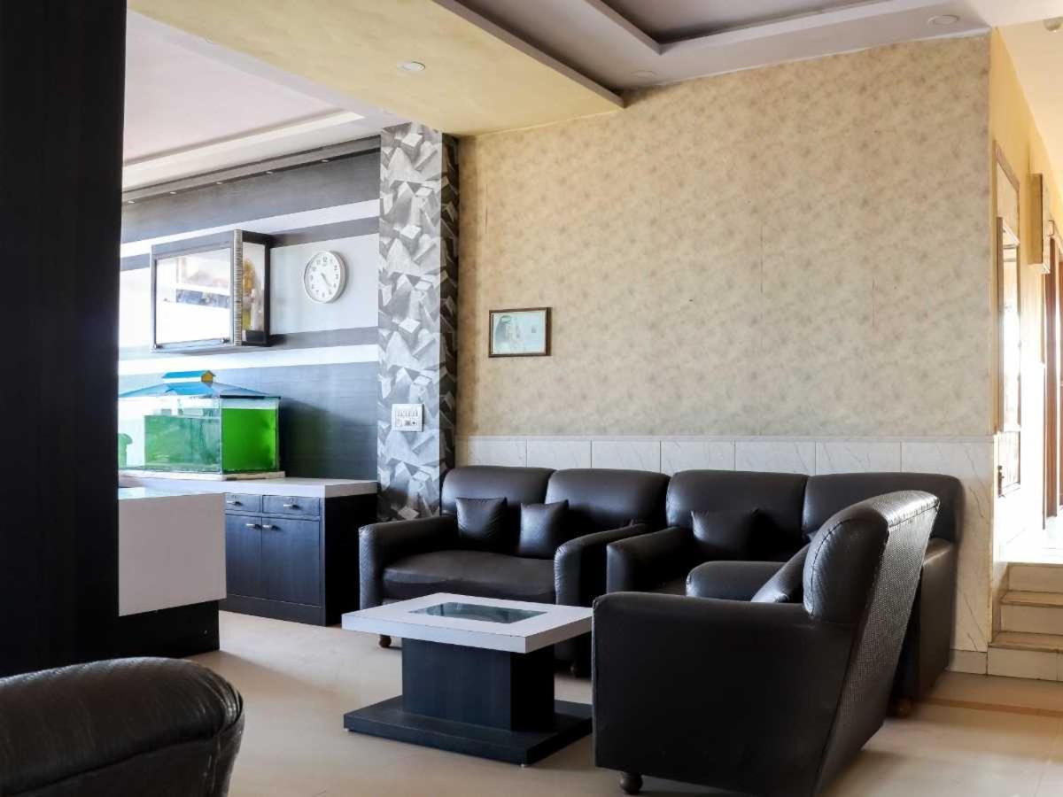 Hotel Dreamland ปูรี ภายนอก รูปภาพ