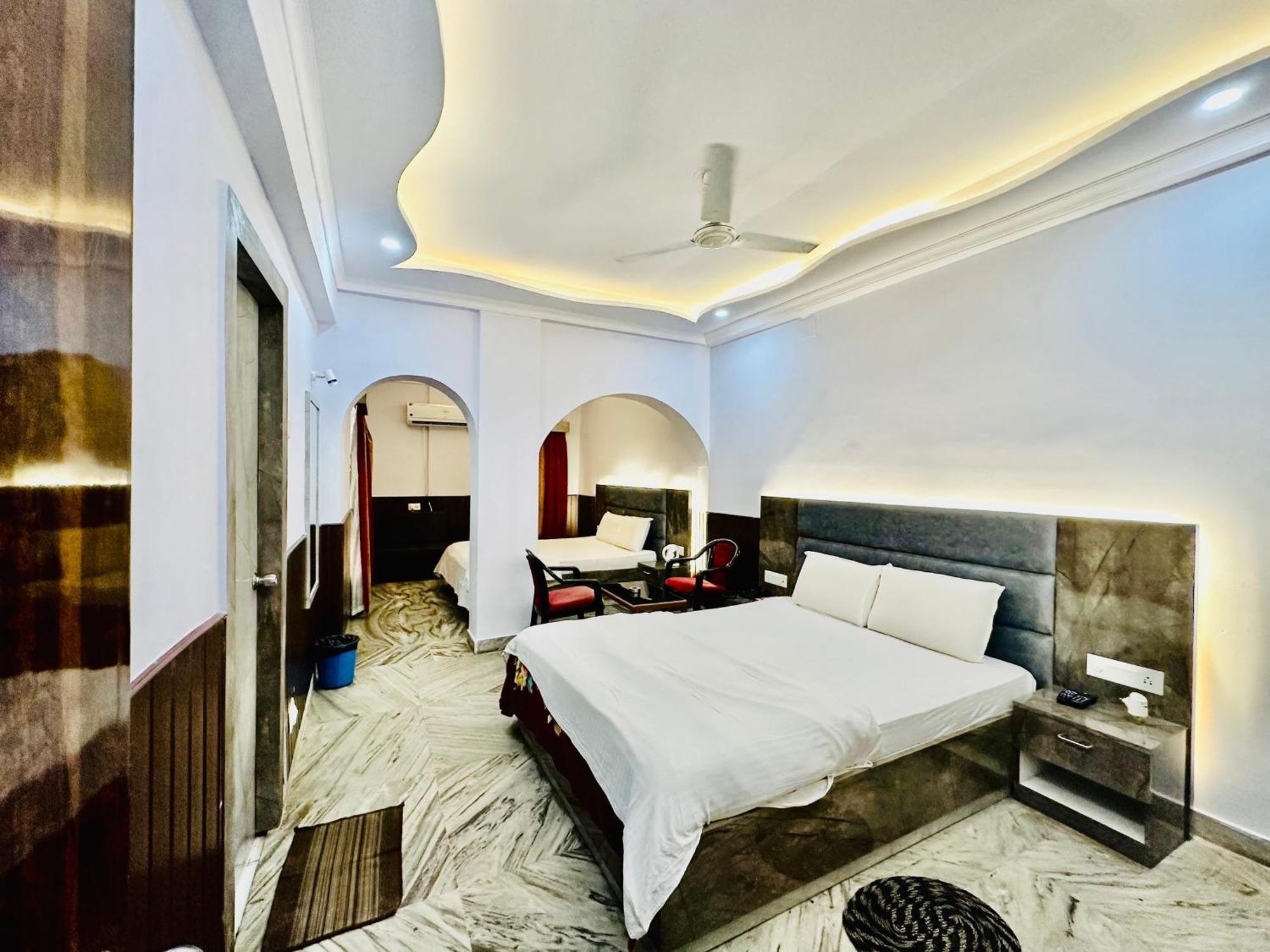 Hotel Dreamland ปูรี ภายนอก รูปภาพ