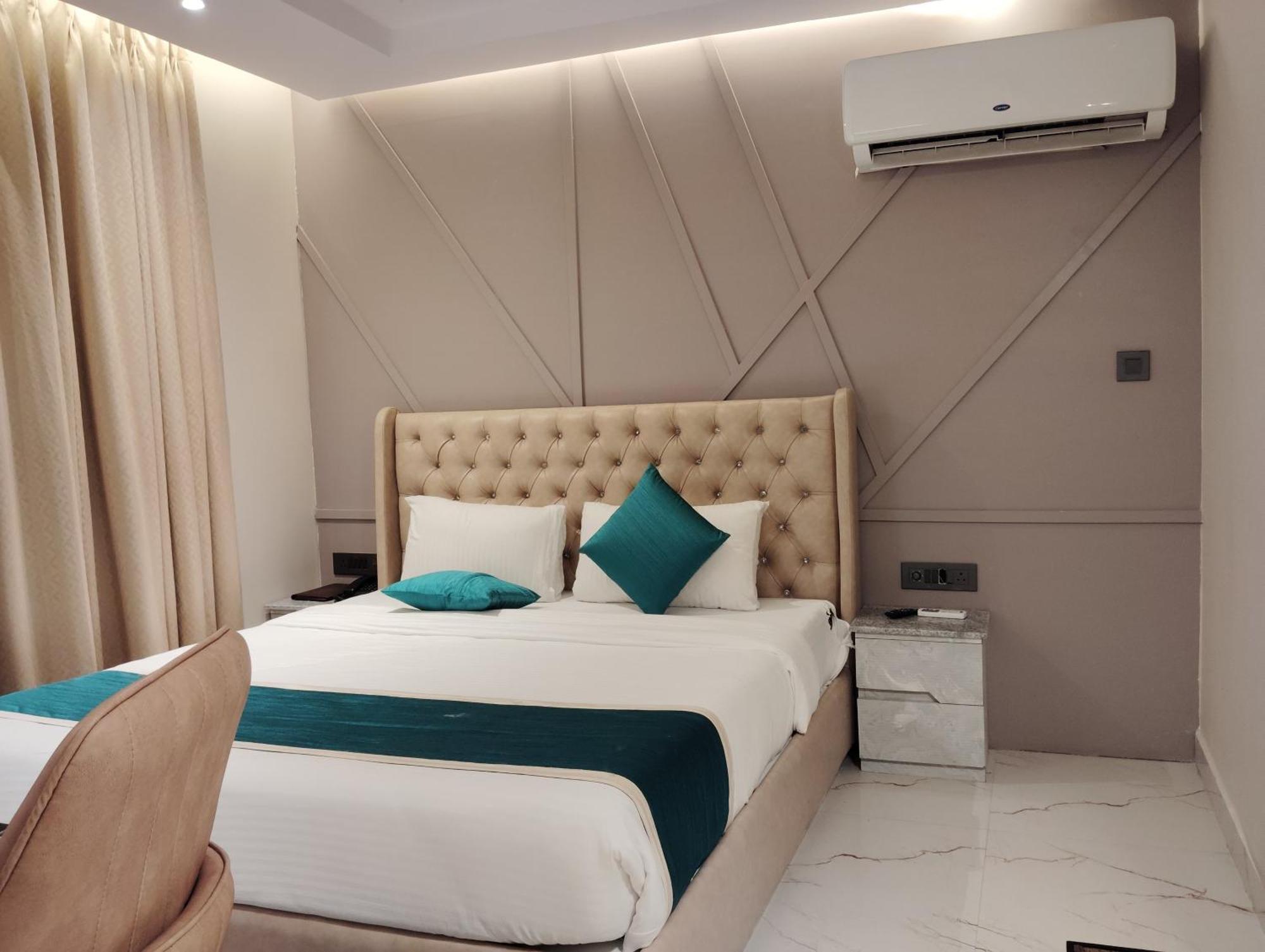 Hotel Dreamland ปูรี ภายนอก รูปภาพ