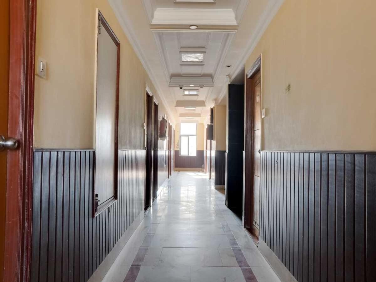 Hotel Dreamland ปูรี ภายนอก รูปภาพ