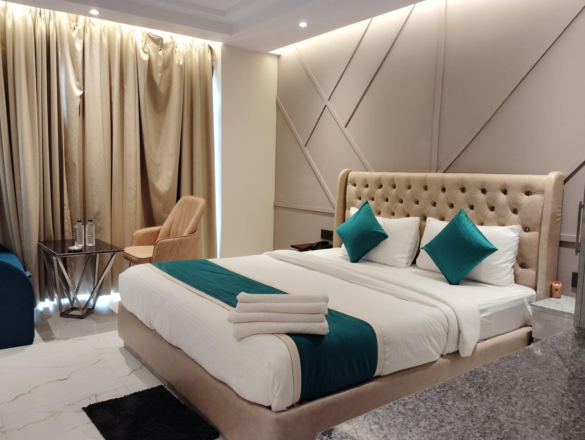 Hotel Dreamland ปูรี ภายนอก รูปภาพ