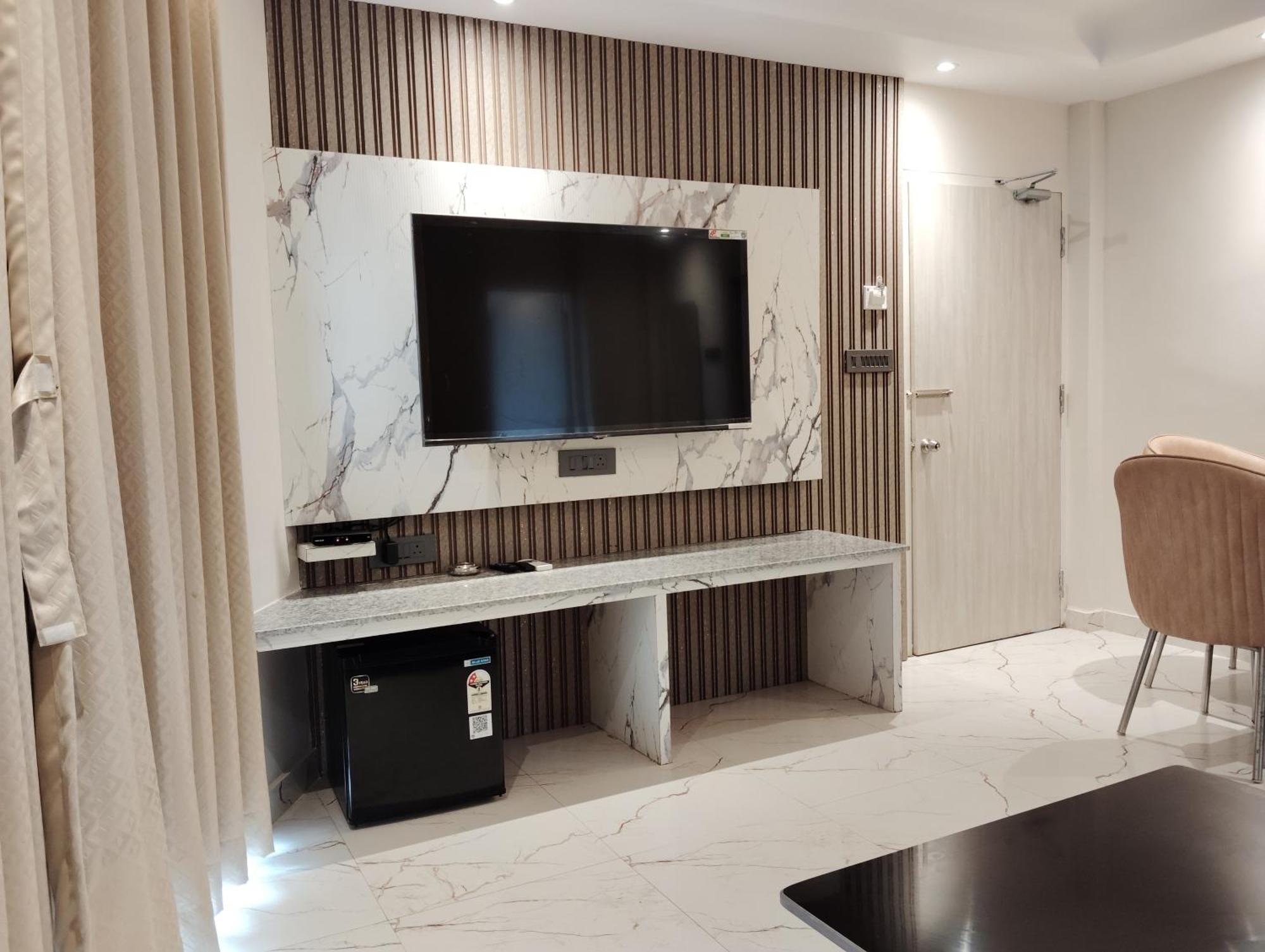 Hotel Dreamland ปูรี ภายนอก รูปภาพ